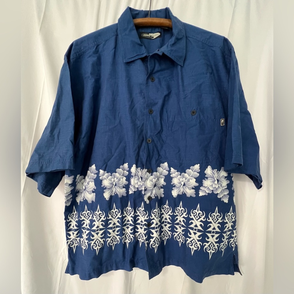 Ying Yang brand Blue Hawaiian Hibiscus tribal inspired Button Up Men’s size XL